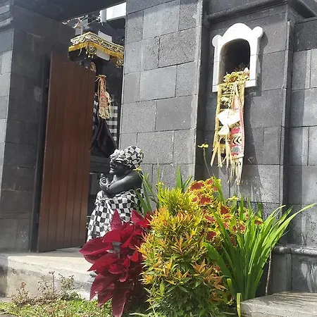 Meme Royak Homestay