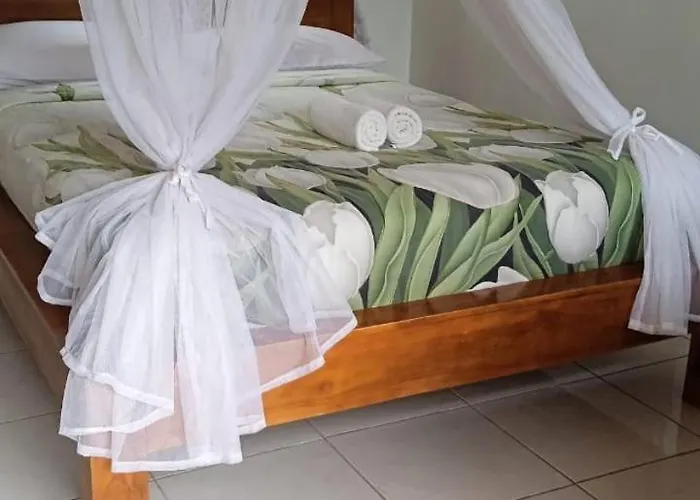Meme Royak Bed & Breakfast 3*